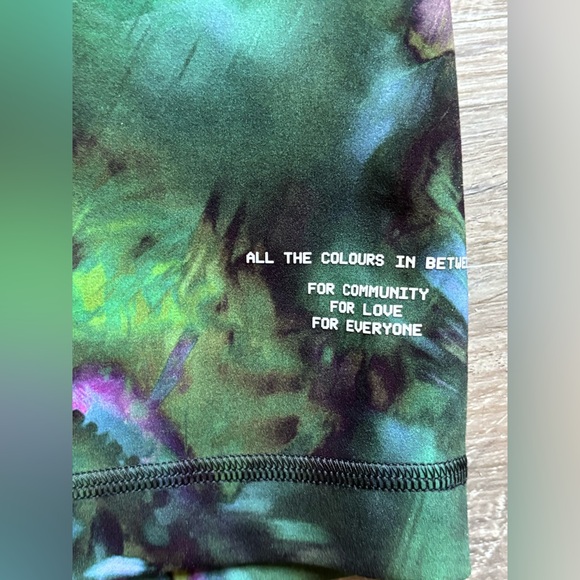 Lululemon Wunder Train HR Short 6” Size 4 - Picture 6 of 7